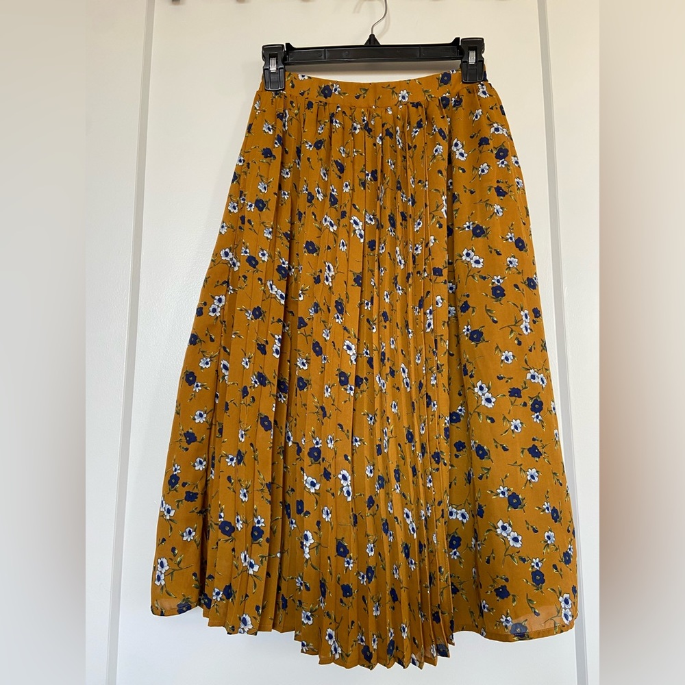 Pleated Skirt from Japan